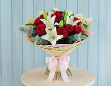 Букет цветов из:  Лилии и Розы в Верхошижемье