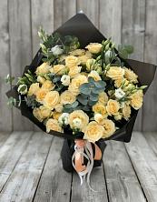 Букет цветов из:  Розы и Лизиантусы в Верхошижемье