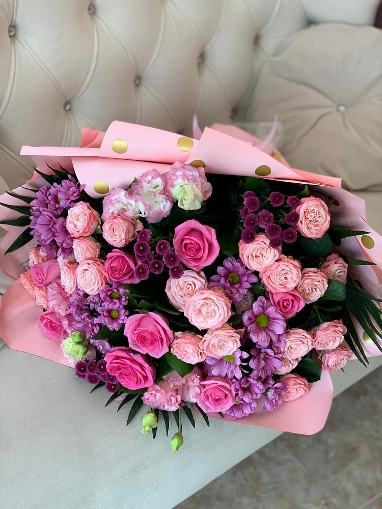 Букет цветов из: Хризантемы, Розы и Лизиантусы в Верхошижемье