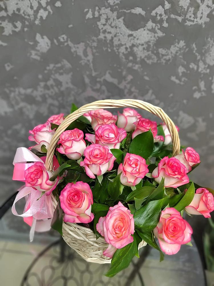 Цветочная композиция из Розы в корзине в Верхошижемье