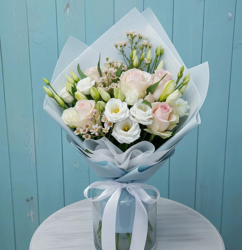 Букет цветов из: Розы и Лизиантусы в Верхошижемье