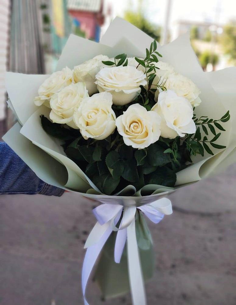 Букет Белые розы Проуд в Верхошижемье