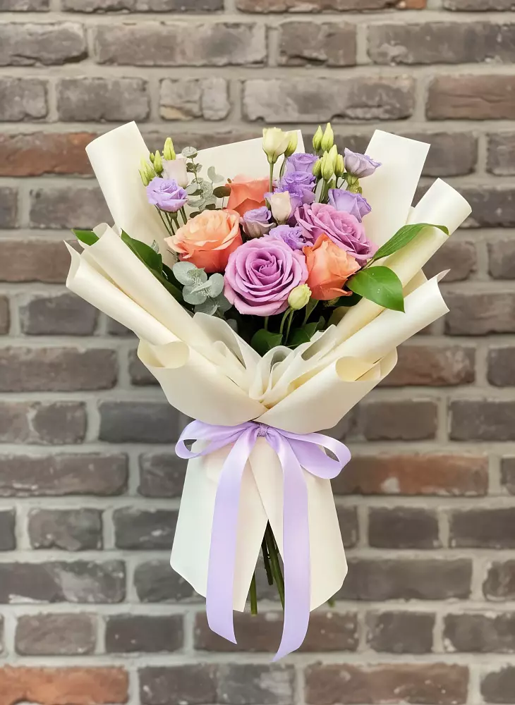 Букет цветов из: Лизиантусы и Розы в Верхошижемье