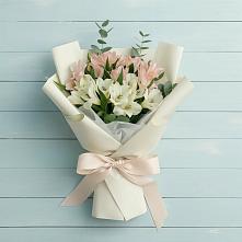 Букет цветов из:  Альстромерии в Верхошижемье