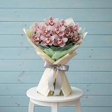 Букет цветов из:  Орхидеи и Розы в Верхошижемье