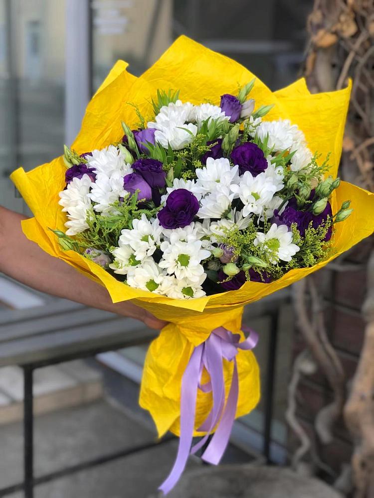 Букет цветов из: Ирисы, Хризантемы и Ромашки в Верхошижемье