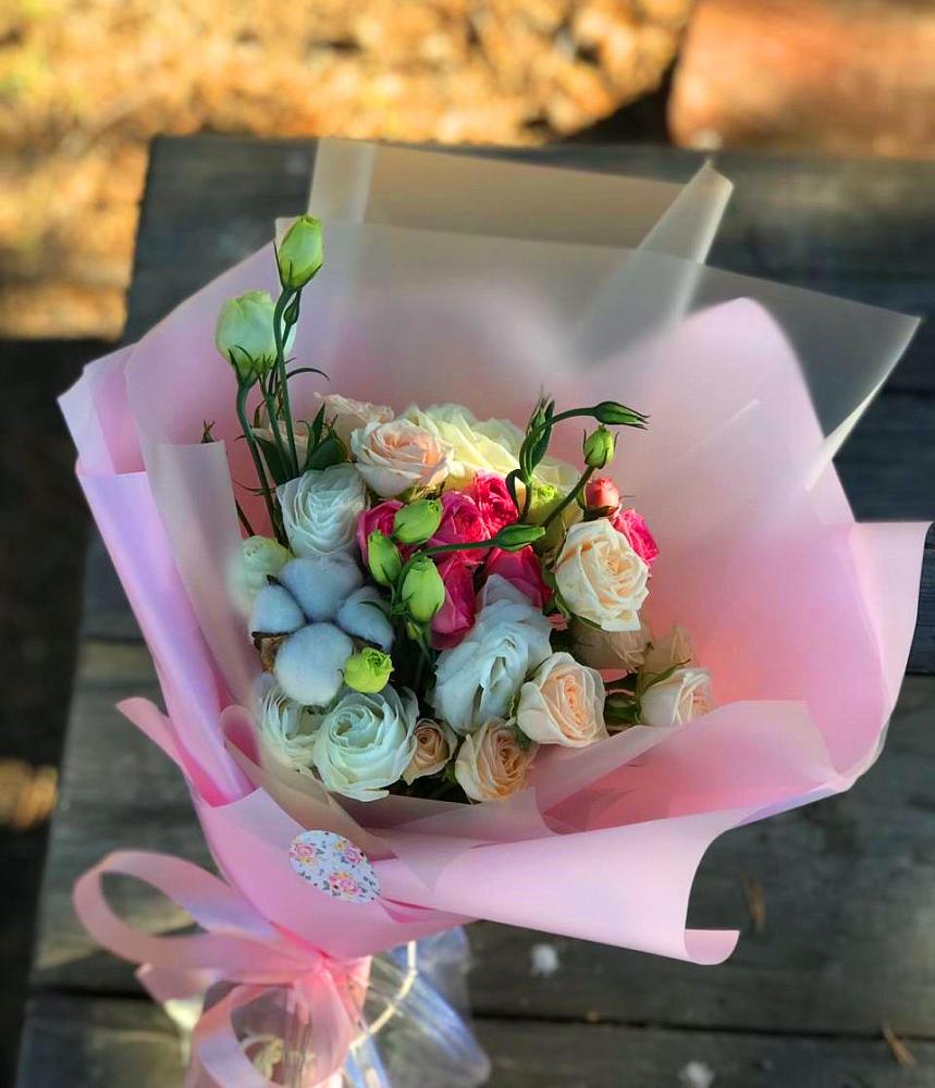 Букет цветов из: Розы и Лизиантусы в Верхошижемье