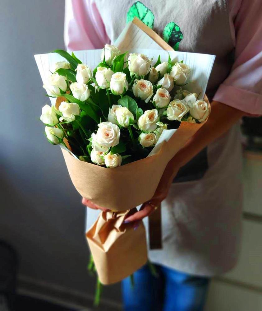 Букет цветов из: Розы в Верхошижемье