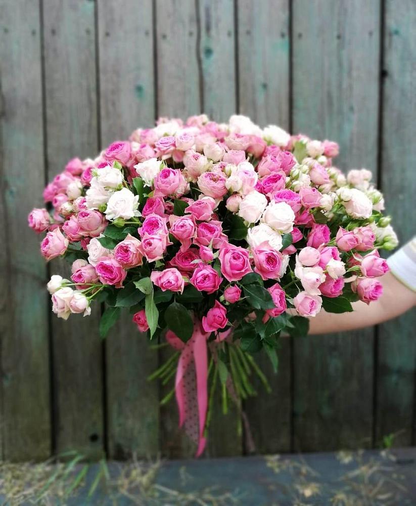 Букет Розовые кустовые розы Натали и Лав Лидия в Верхошижемье