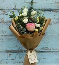 Букет цветов из:  Розы и Лизиантусы в Верхошижемье