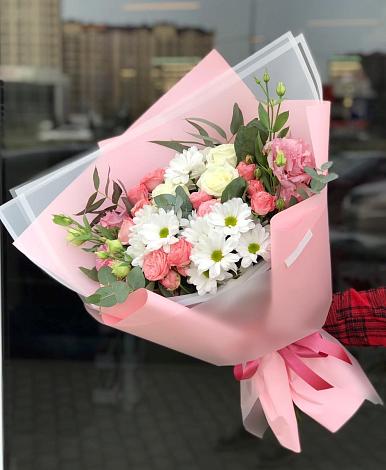 Букет цветов из: Розы, Лизиантусы и Хризантемы в Верхошижемье